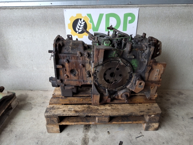 John Deere 6150R Differential / PTO / Gearbox