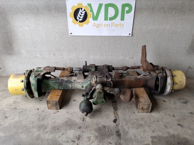 Vooras John Deere 6150R