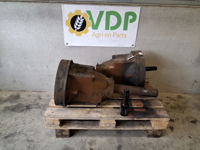 Achteras John Deere 7710