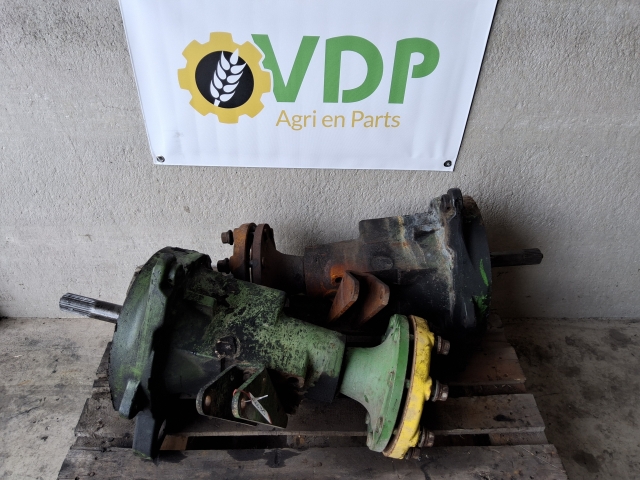 John Deere 6630 