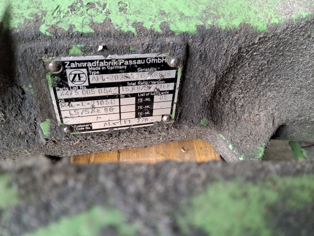 Vooras John Deere 6310