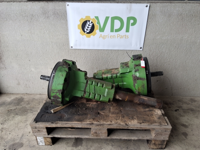John Deere 4250