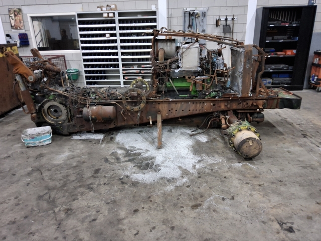John Deere 6930